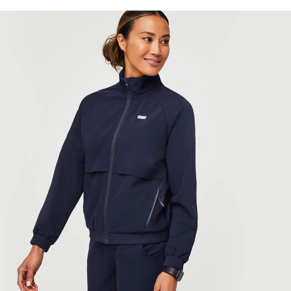 sydney scrub jacket